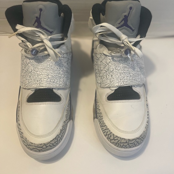Air Jordan White and Purple Sneakers main image 13